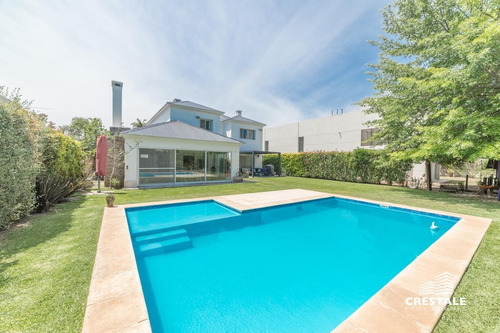 Imagen 23 de 30 de Excelente Casa 2 Plantas, 4 Dormitorios En Venta, Piscina, Parque - Cadaques (funes Hills)