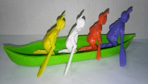 Lote De 4 Soldaditos Indios Remando Con Canoa 15 Cm.