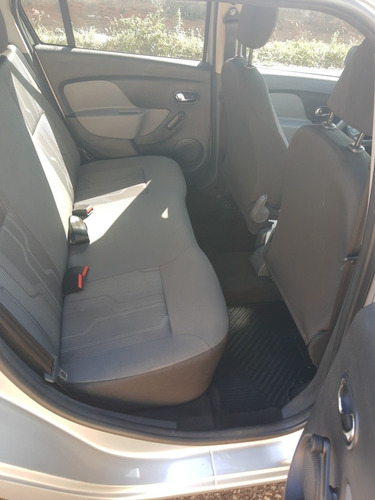 Imagem 7 de 13 de Renault Logan 2016 1.6 Expression Hi-power 4p