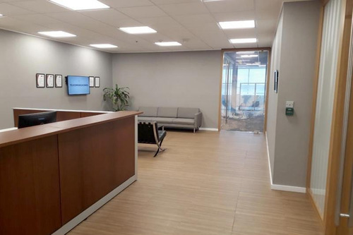 Imagen 6 de 13 de Dique Iv - Madero Riverside | Excelente Oficina