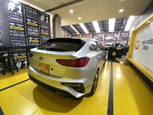 Imagen 7 de 20 de Kia Cerato