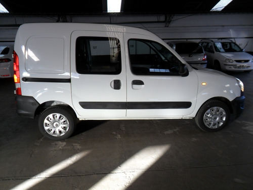 Imagen 9 de 16 de Renault Kangoo 1.6 Confort 5as. 2plc - 2018