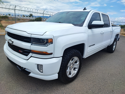 Chevrolet Cheyenne 5.4 2500 Doble Cab Lt Z71 4x4 At