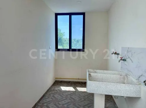 Casa En Venta En Britania La Calera, Puebla.