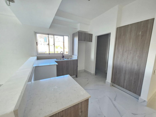 Apartamento A Estrenar En Torre De Lujo En El Exclusivo Sector De Piantini, Santo Domingo, 2 Habitaciones