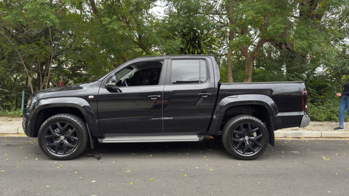 Volkswagen Amarok 3.0 Highline Cab. Dupla V6 4x4 Aut. 4p