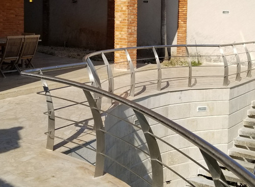 Imagen 11 de 12 de Venta Espectacular Casa En Lomas Del Country Guataparo