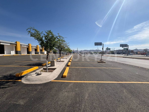 Plaza Comercial El Portal,venta ,en Avenida Guillermo Prieto Lujan, Chihuahua.
