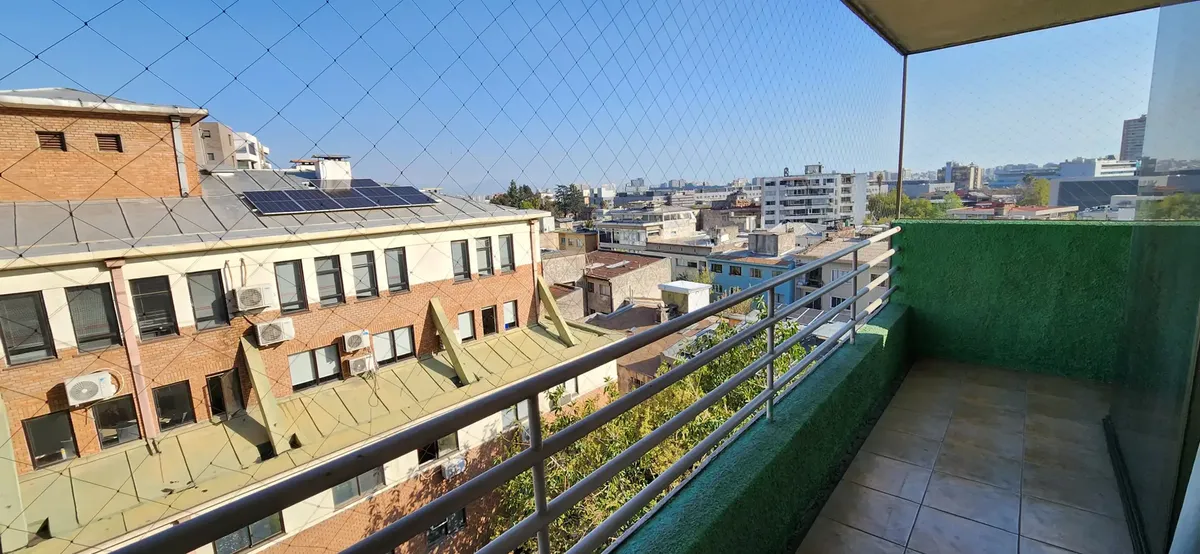 Imagen 5 de 17 de Excelente 2d/2b En Roman Díaz, A Metros De Av. Providencia