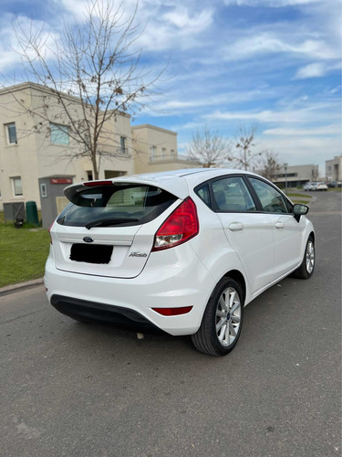 Imagen 6 de 13 de Ford Fiesta Kinetic Design 2018 1.6 Se 120cv