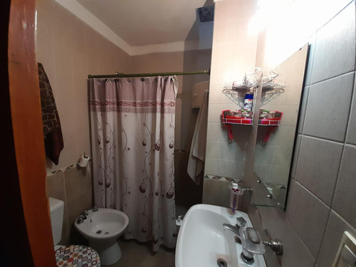 Venta Casa 319m2 Con Patio, Pileta Y Cochera En Don Bosco Quilmes, Apto Credito !!!