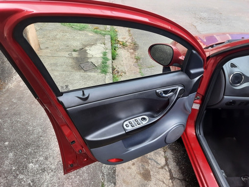 Jac J3 2012 1.4 16v 5p