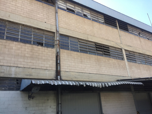 Venta Edificio Industrial La Yaguara