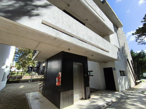 Venta - Departamento 3 Ambientes En Las Gaviotas