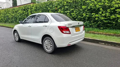 Suzuki Swift DZIRE TAM AUTOMÁTICO