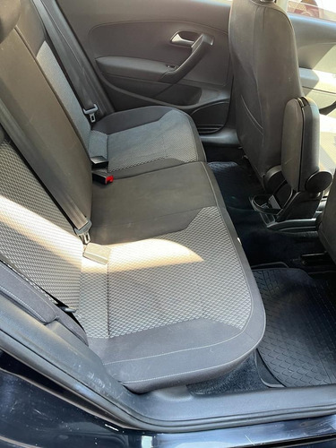 Imagen 11 de 15 de Volkswagen Polo Confort 4p 1.6at 2017 C Gnc