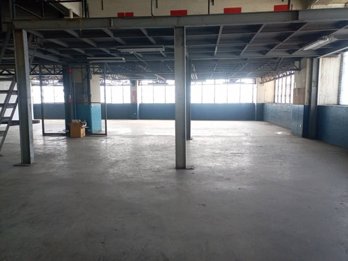 Imagen 3 de 30 de Alquiler De Planta Comercial En Edificio Boleita Sur