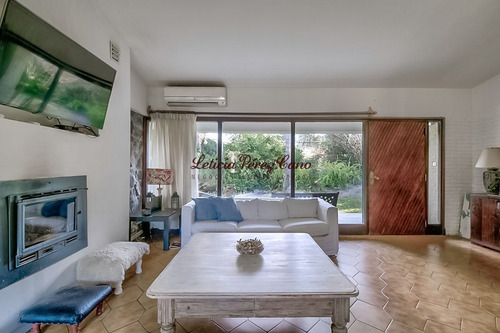 Imagen 13 de 30 de Casa En Venta Cantegril, Punta Del Este