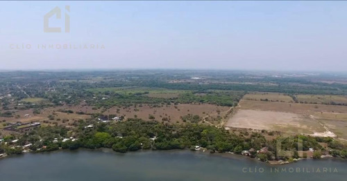 Terreno En Venta Con 200 M Frente A La Laguna De Medellín Veracruz