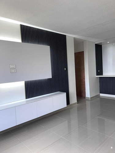 Bello Apartamento En Lomas De Mañongo Naguanagua
