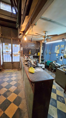 Venta De Local Comercial En Flores