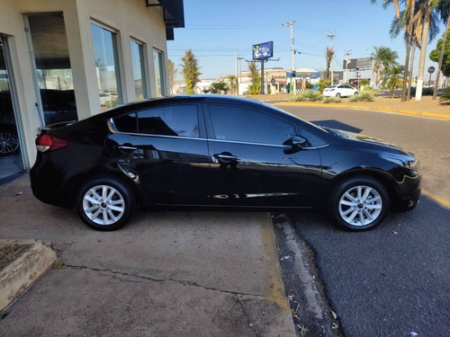 Kia Cerato 1.6 Sx 16v Flex 4p Automático