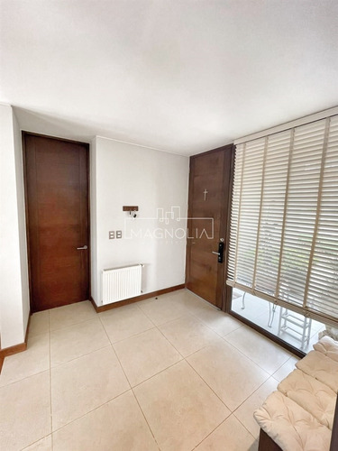 Casa En Venta De 4 Dorm. En Colina
