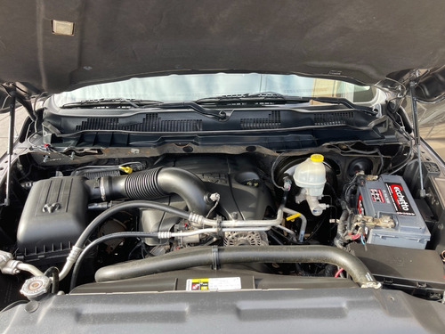 Imagen 7 de 11 de Ram 1500 5.7 V8 Laramie 4x4
