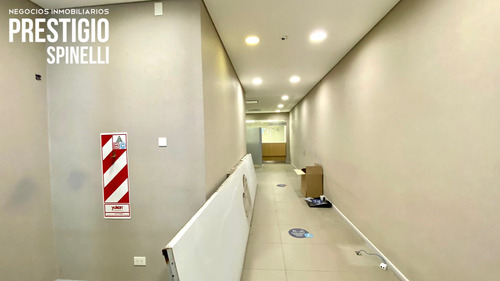 Local Comercial En Alquiler Ubicado En Centro