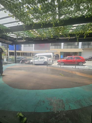 Interlomas Local Comercial 140 Mts Con Terraza