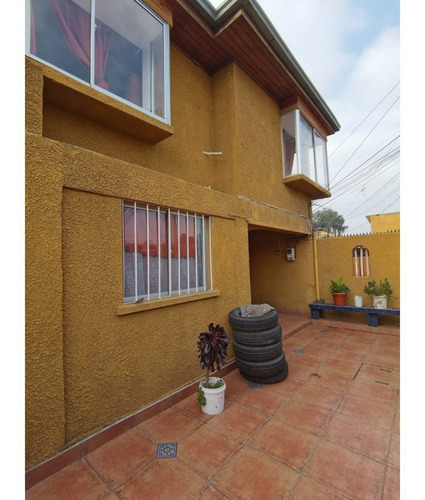 Imagen 2 de 21 de Vendo Amplia Casa En Maipú - 3d/2b/4e A Cuadras Del Mall Ara