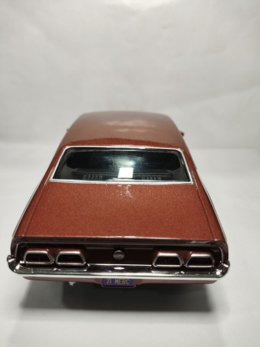 Miniatura De Metal Mercury Comet 1971 Escala 1/24 Motormax Cor Marrom