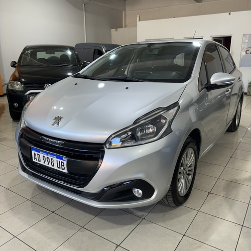 Peugeot 208 1.6 Allure