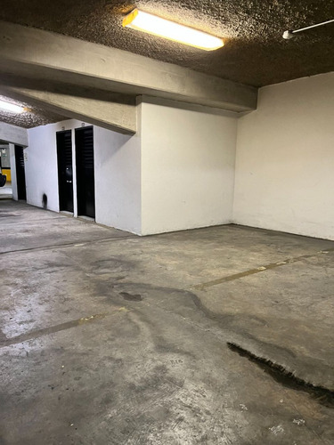 En Venta Espectacular Apartamento De 72 M² En Santa Mónica. (a.p)