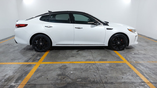 Kia Optima 2.0 TURBO GDI SXL AT