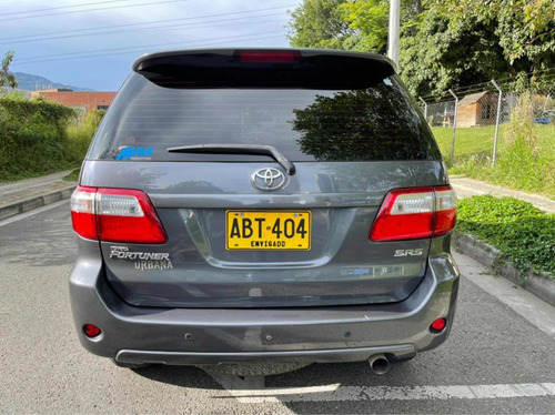 Toyota Fortuner 2011 2.7l 4x4