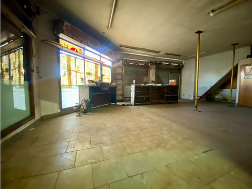 Latorre Prop. Vende Local C/ 2 Viviendas - Zona Hpc