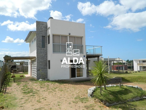 Imagen 2 de 24 de Casa Punta Negra Piriápolis 2 Dorms Venta Ca200762