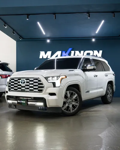 Toyota Sequoia 3.5 V6 Capstone