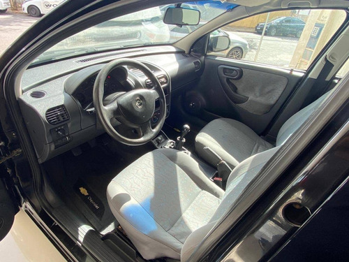 Imagem 2 de 8 de Chevrolet Corsa 1.0 Maxx 8v Flex 4p