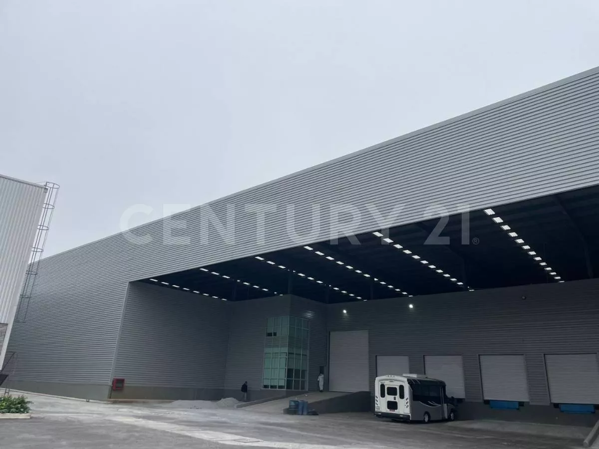 Renta Bodega De 1,000 M2 En Saltillo