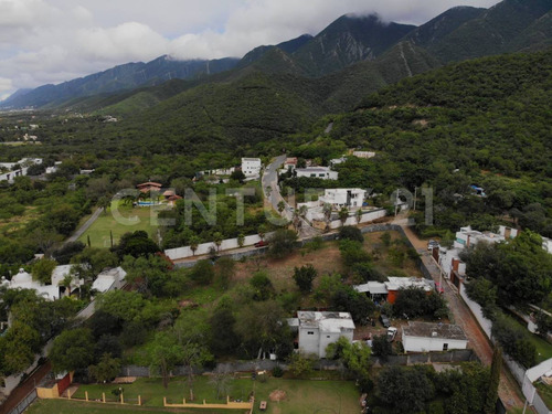 Terreno En Venta En Col. Cañadas Del Sur En Monterrey