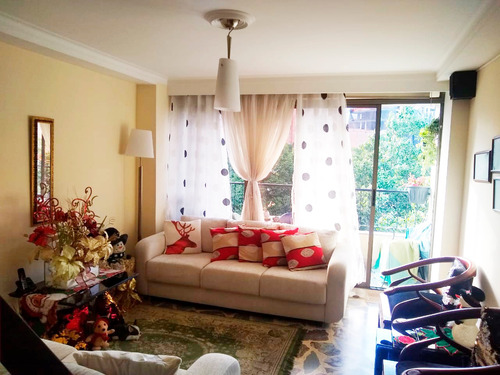 Imagen 1 de 6 de Venta Ganga Oportunidad Apartamento En Laureles Medellín