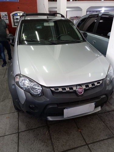 Imagem 1 de 10 de Fiat Strada 2016 1.8 16v Adventure Cab. Dupla Flex 3p