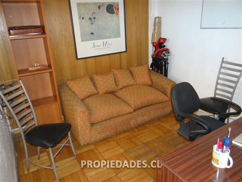 Casa En Venta De 4 Dormitorios En Las Condes