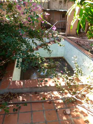 Imagen 3 de 6 de Casa Para Remodelar En El Sector Las Mercedes ¡a Precio De Oportunidad!
