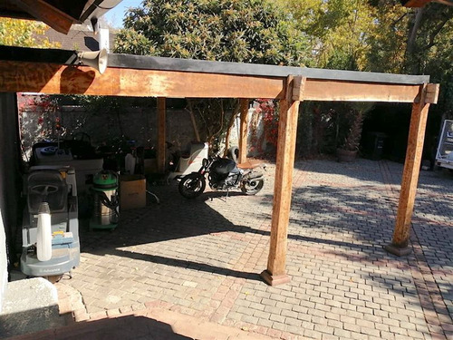 Casa En Venta De 5 Dorm. En Lo Barnechea