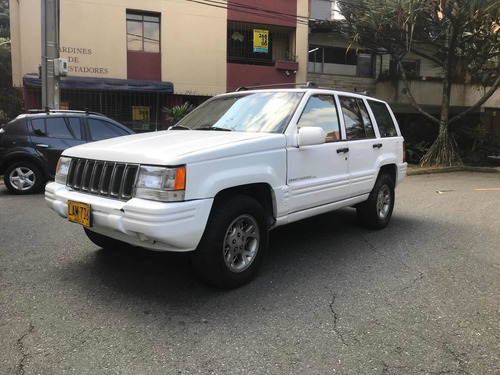 Jeep Grand Cherokee 1996 5.2 Laredo