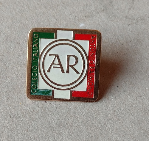 Pin Colegio Italiano Antonio  Raimondi