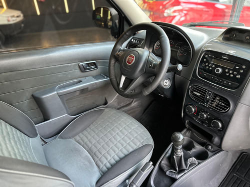 Fiat Strada 1.8 16v Adventure Ce Flex 2p